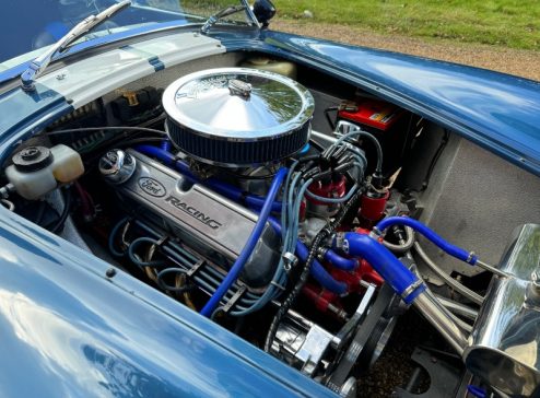 FORD COBRA V8 ENGINE 1