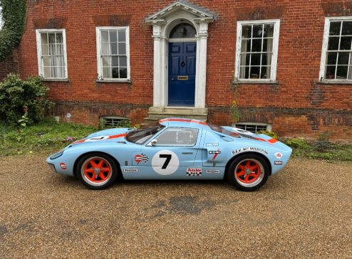 FORD GT 40